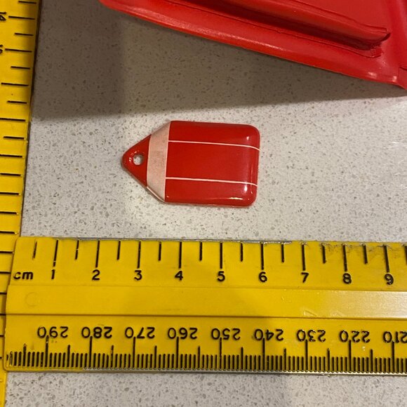 Vintage hello Kitty Wallet Red Vinyl Snap Close With Card Holder 1976 JAPAN - Picture 9 of 12